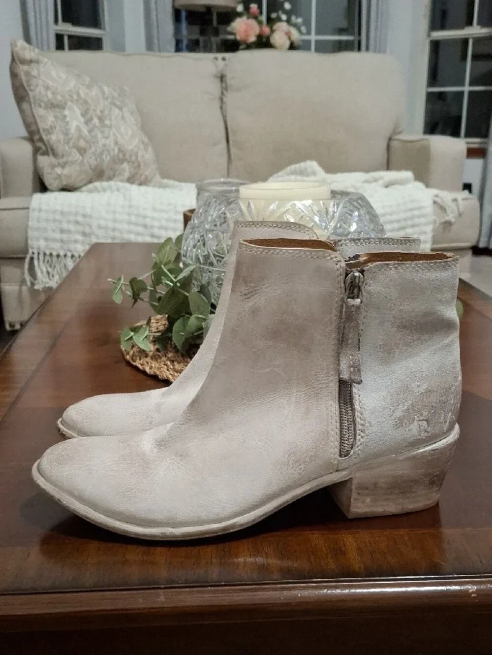 Women's Side-Zip Ankle Boots in Light Gray